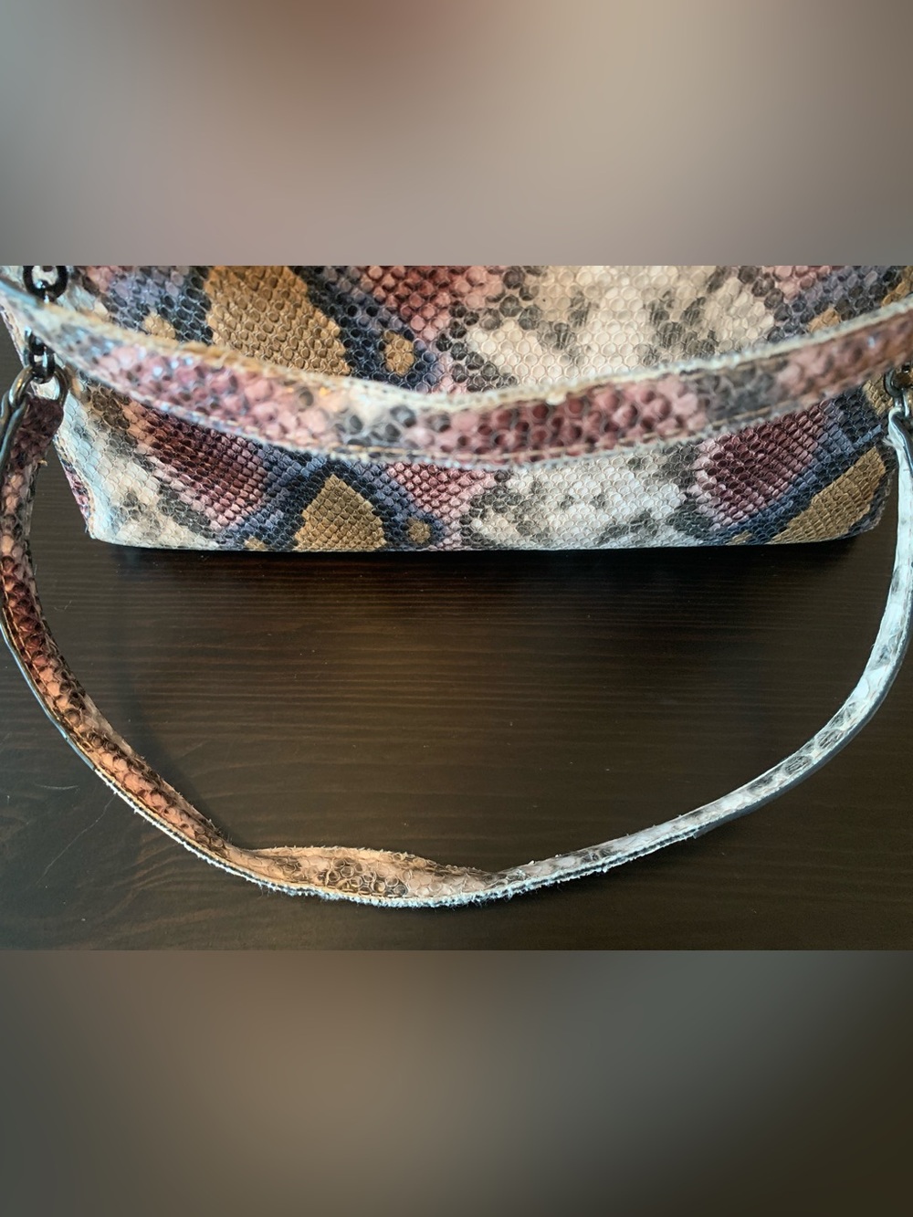 Stylish Multicolor Snake-Print Shoulder Bag - Picture 8 of 8